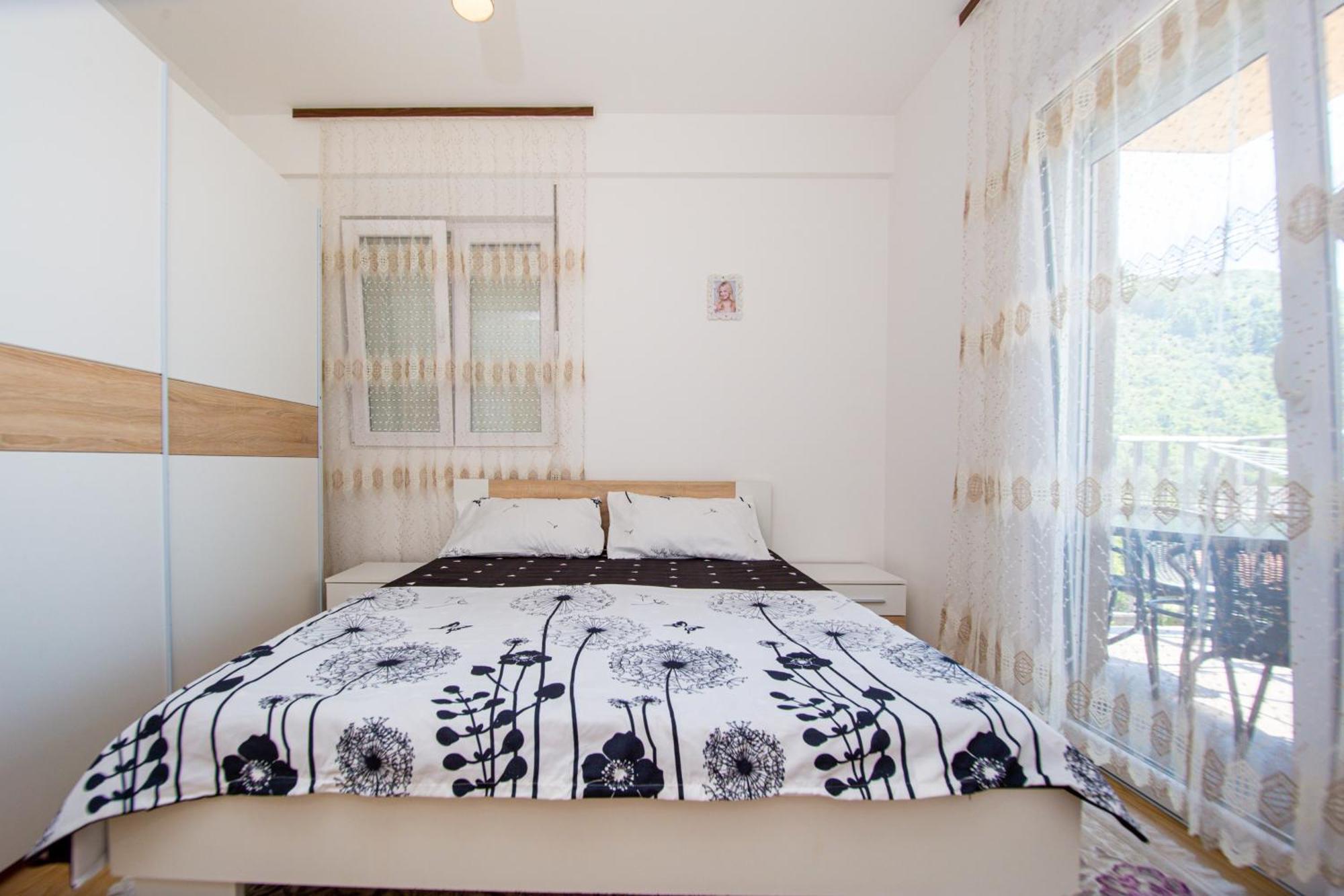 Sea View Lazi Apartment *